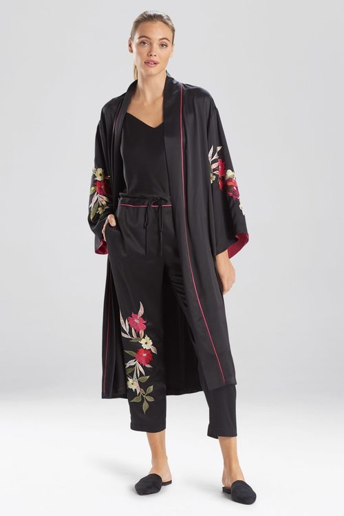 Seville Embroidery Wrap - Black