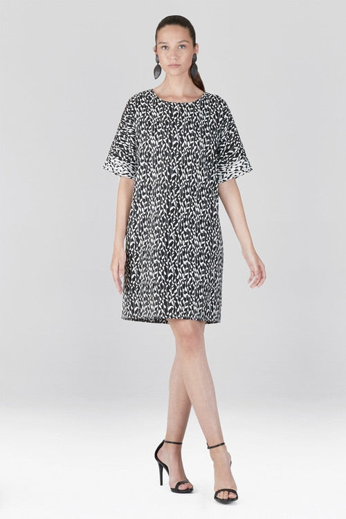 Stencil Vine Jacquard T-Shirt Dress - black with white