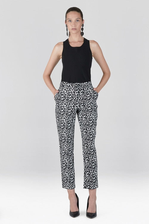 Stencil Vine Jacquard Ankle Pants - black with white