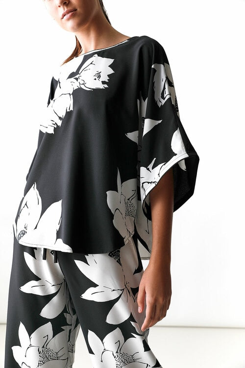 Lotus Pullover PJ - Black