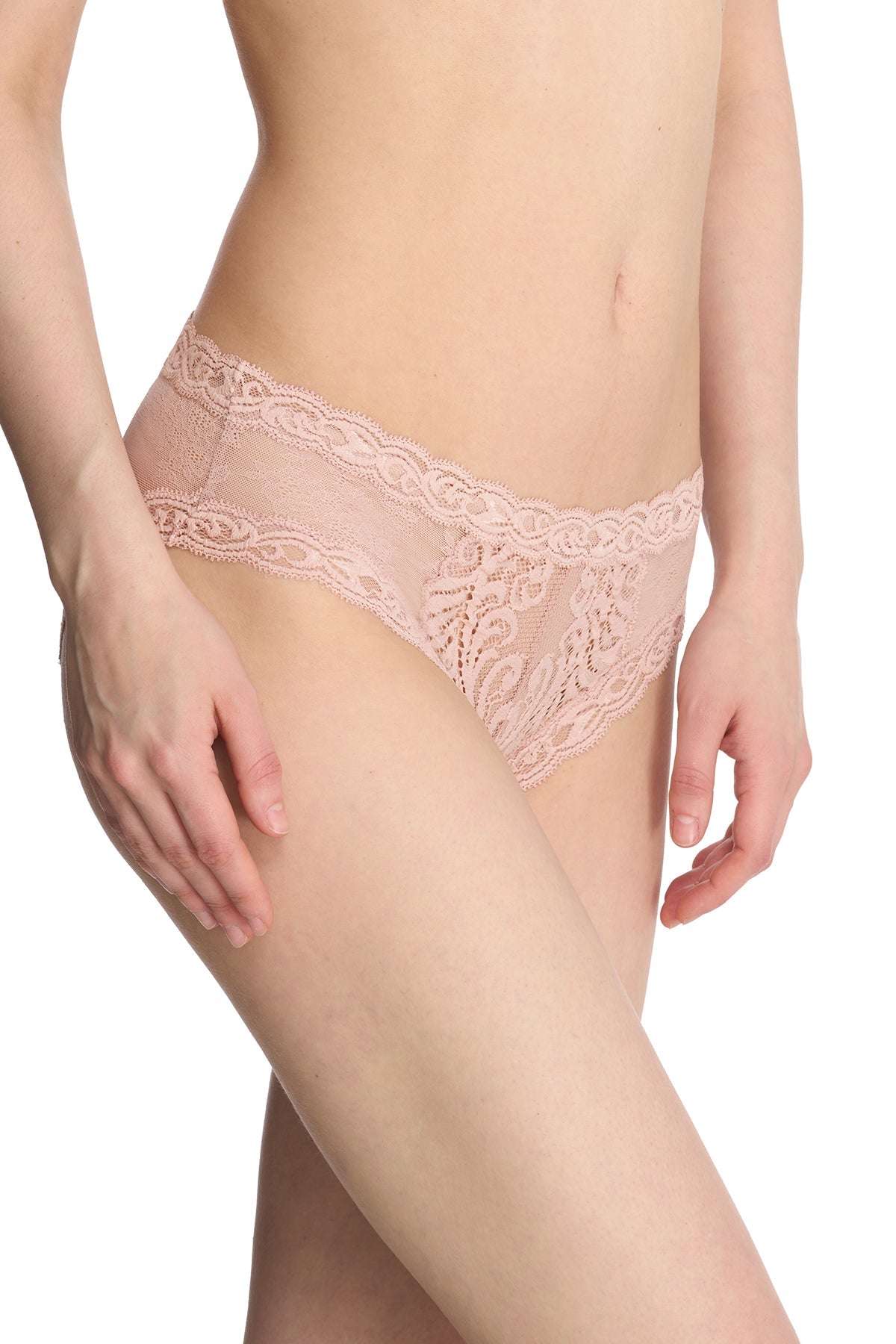 Feathers Hipster - Rose Beige Lace
