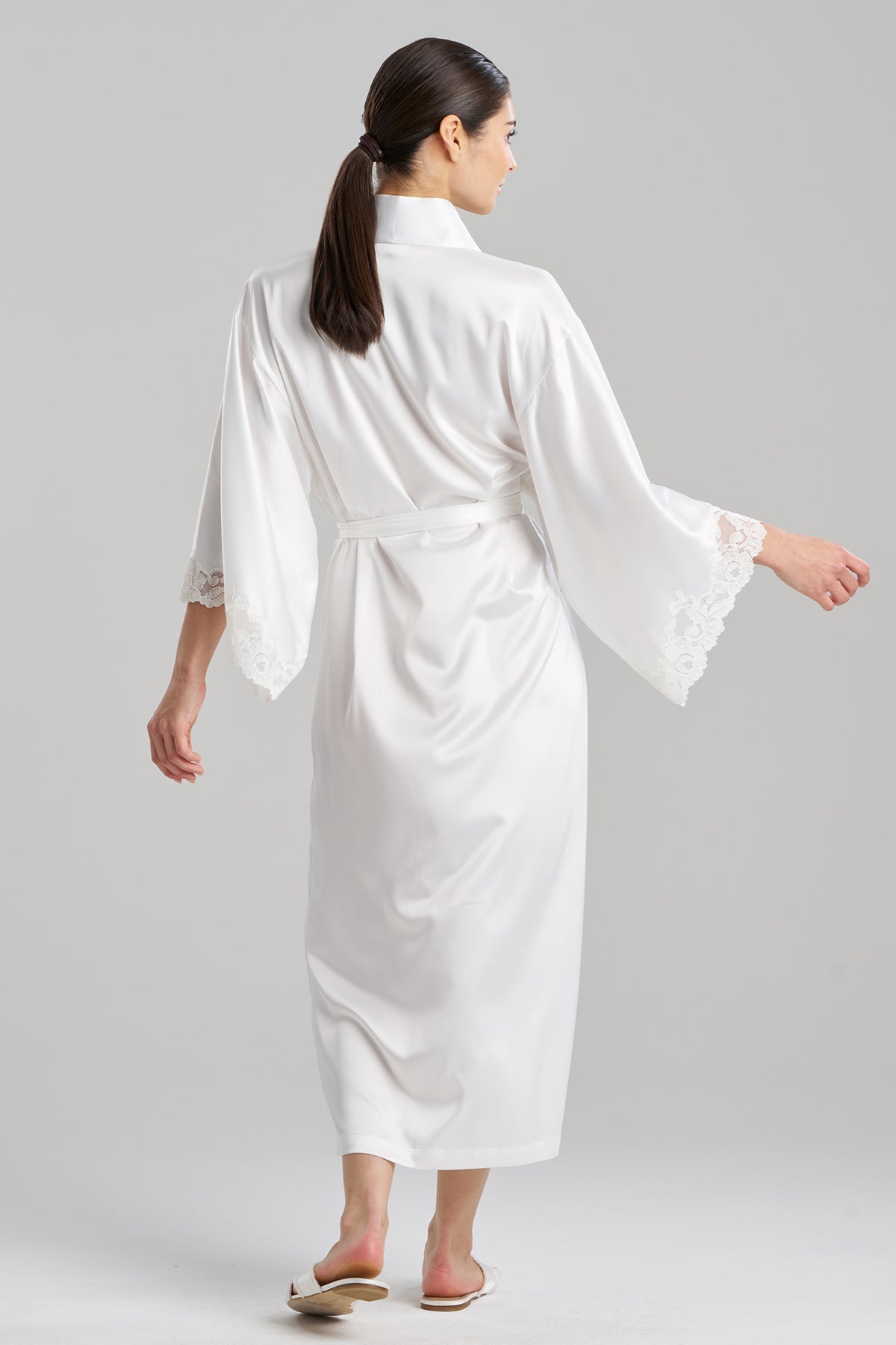 Peony Glamour Robe