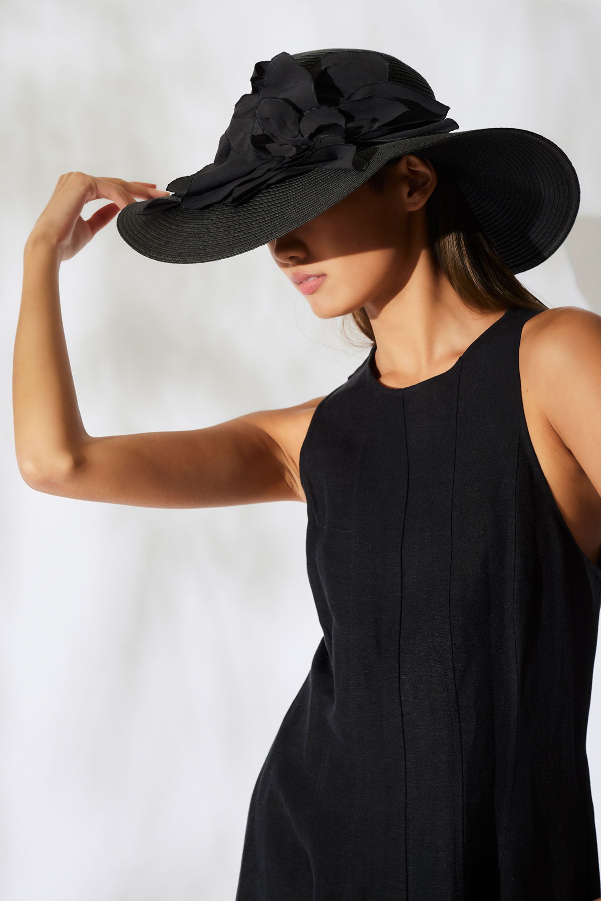 Techno Poplin Cut-Out 3D Applique Straw Hat