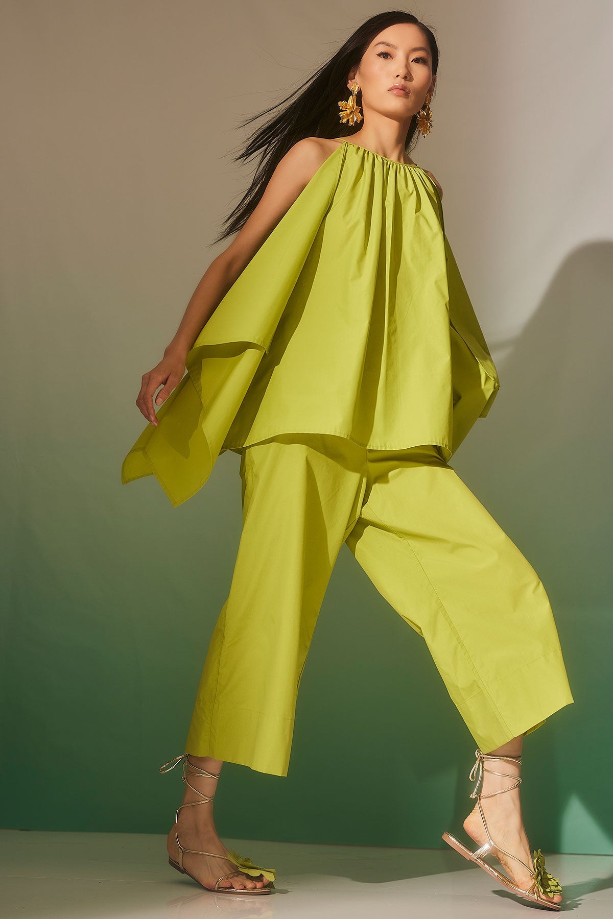 Techno Poplin Handkerchief Top